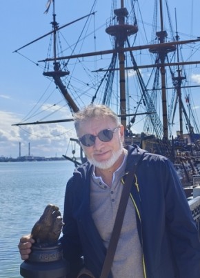 Сергей из Воронежа 49 лет