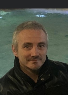 Arnaud, 44, République Française, Grasse