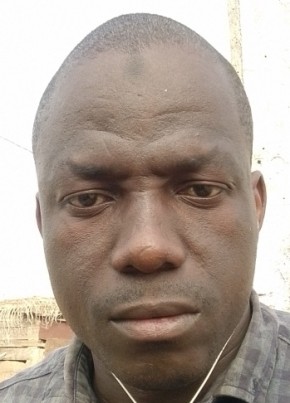 Toure, 35, République de Côte d’Ivoire, Man