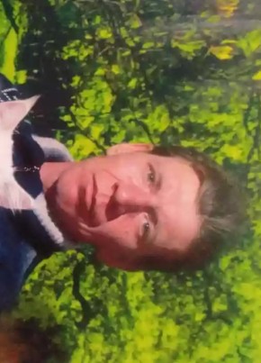 Гена из Орска 44 года