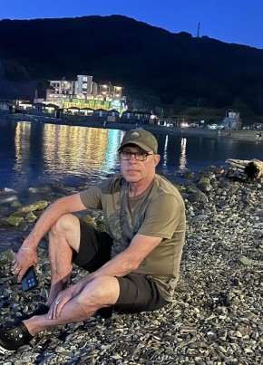 Константин из Уссурийска 54 года