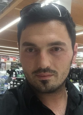 Tarkan, 38, Türkiye Cumhuriyeti, Kırıkkale