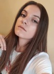 Polina, 23  , Moscow