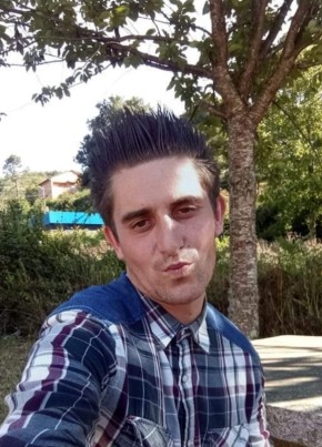 Manuel из Vigo 33 года