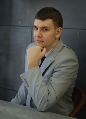 Кирилл из Белая-Калитвы 32 года