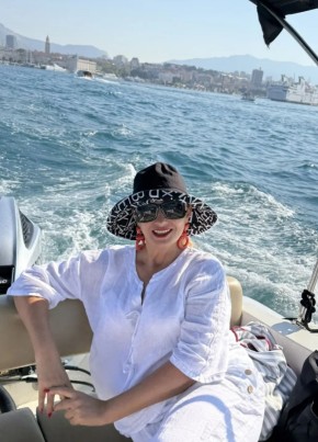 Yuliya, 55, Croatia, Split
