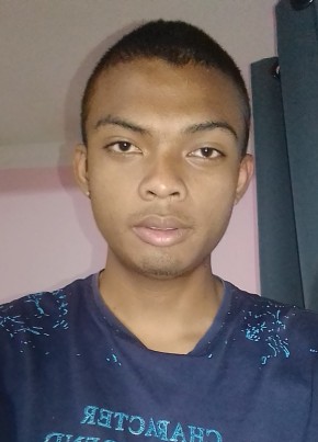 Tahiry, 18, République de Madagascar, Antananarivo