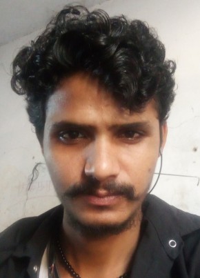 Mahendra giri, 24, India, Halvad