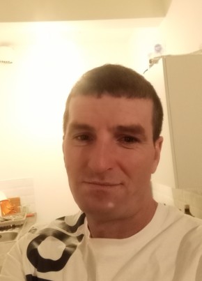 Nicolae, 43, United Kingdom, Paisley