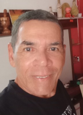 Roberto, 65, República Federativa do Brasil, Rio de Janeiro