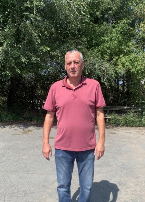 Александр из Владивостока 52 года