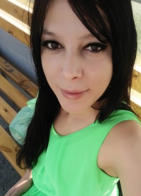 Natalya, 33, Russia, Nizhnevartovsk