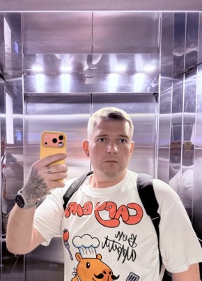 Dmitriy, 37, Turkey, Istanbul