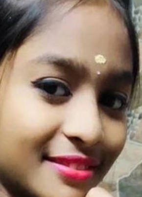 Priya, 18, India, Erode