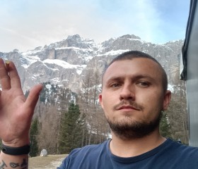 Ani Mania, 29, Frankfurt am Main