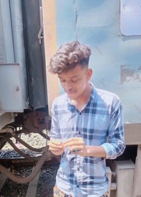 Suman, 18, India, Calcutta