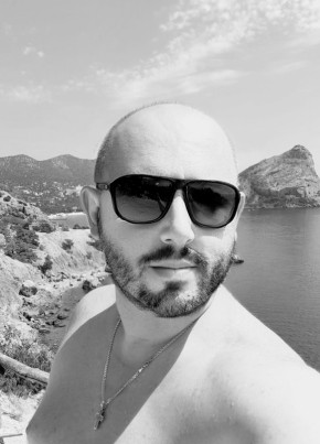 Дмитрий из Обнинска 44 года