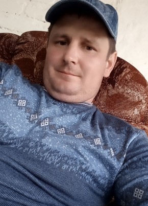 Дмитрий, 37, Россия, Яшалта