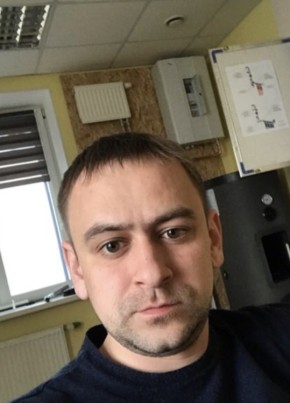 Илья из Хабаровска 37 лет