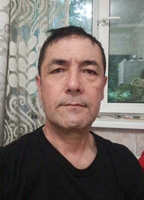 Зиëйидин из Королёва 47 лет