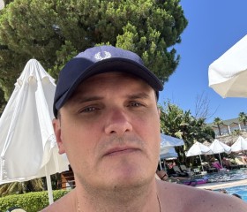 Denis, 42, Moscow