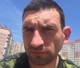 Илья, 37 лет, Армавир