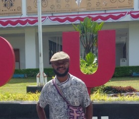 Bapo Pirou, 27, Jayapura