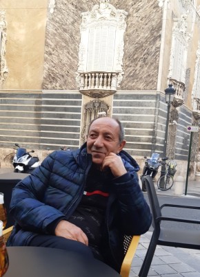 Артур из Батайска 56 лет