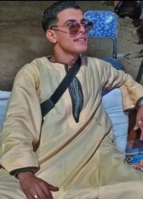 Ahmed из القاهرة 21 год