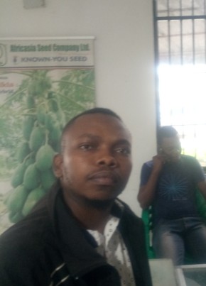 Salim, 32, Tanzania, Dodoma