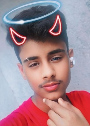 Mueed, 18, India, Mumbai