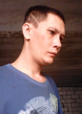 Олег, 37, Россия, Майма