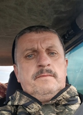 Анатолий из Миллерово 52 года