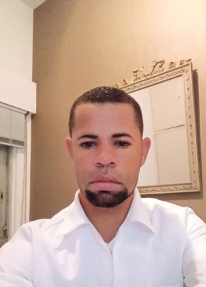 Edson Alves, 38, República Federativa do Brasil, São Paulo capital