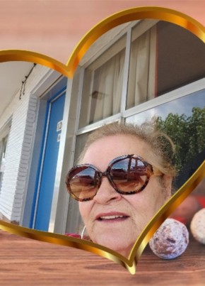 Paola, 67, United States of America, Canon City