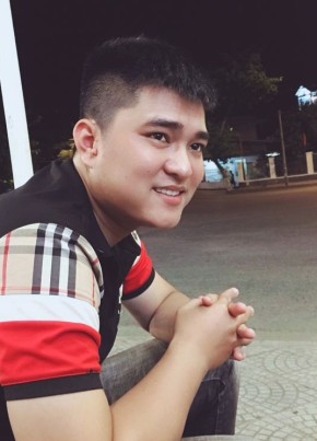 Tấn Hùng, 23, Công Hòa Xã Hội Chủ Nghĩa Việt Nam, Đà Nẵng
