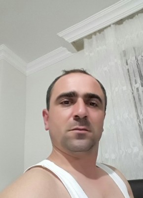 ayaz kahraman, 40, Türkiye Cumhuriyeti, İstanbul