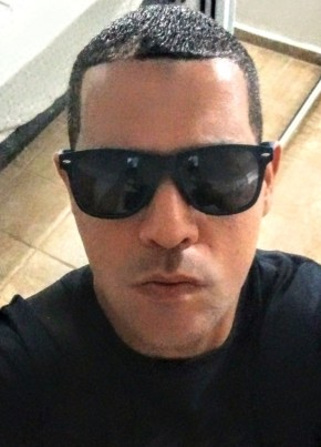 Dante, 36, Commonwealth of Puerto Rico, Bayamón