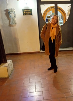 Elena Vorobeva, 56, Repubblica Italiana, Aci Sant'Antonio