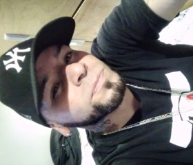 Bryan, 31, Penaflor