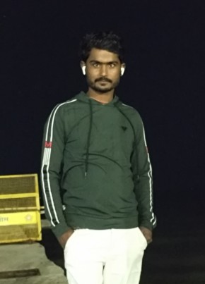 Babu Khan, 22, India, Mumbai
