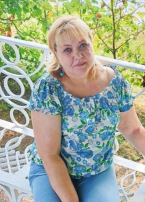 Светлана из Колпино 55 лет