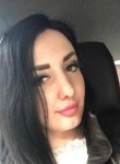 Lena, 28, Moscow