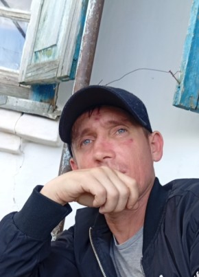 Денис из Майкопа 36 лет