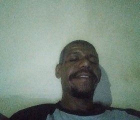 Junior, 32, Sao Fidelis