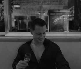 Maksim, 34, London