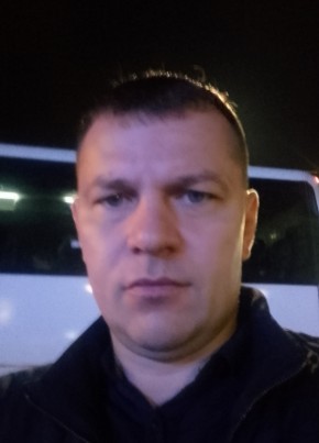 Денис из Карпинска 37 лет
