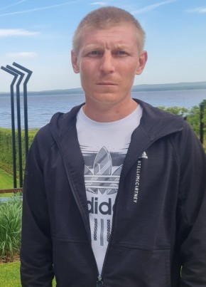 Юрий из Ижевска 35 лет