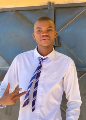 Amos из Lusaka 26 лет