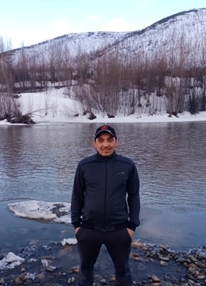 Юрий, 33, Россия, Ягодное